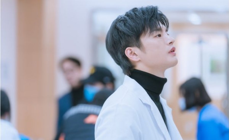 دانلود سریال Doom at Your Service - دانلود سریال ویرانگر در خدمتگزاری شما حاضر است 1 دانلود سریال Doom at Your Service