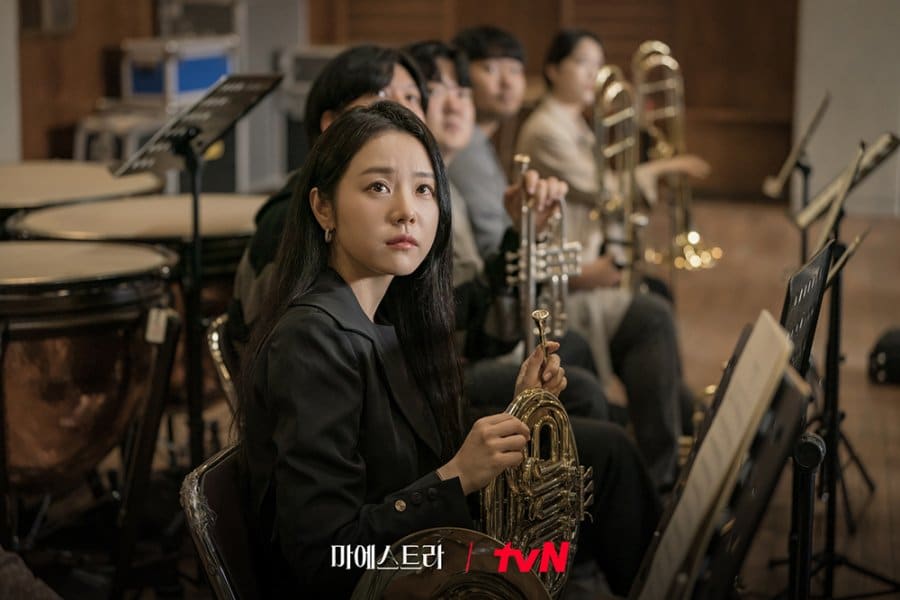 دانلود سریال استاد: رشته های حقیقت | سریال Maestra: Strings of Truth 2023